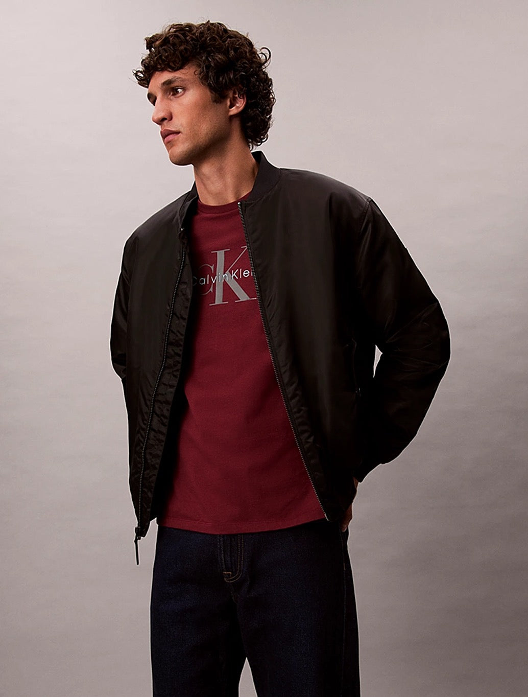 Calvin Klein - Monogram Logo Print T-Shirt - Burgundy