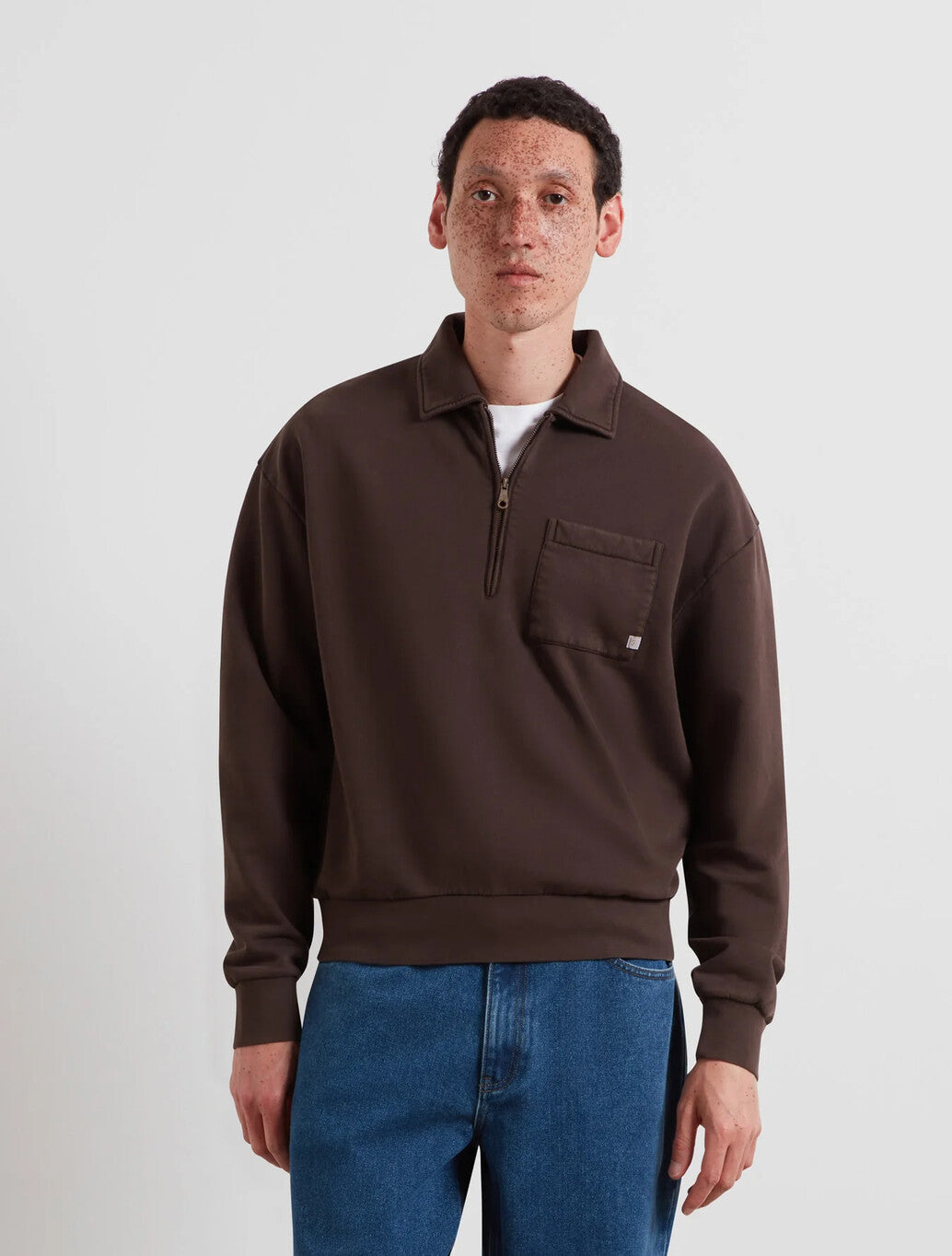 Farah Bellvue Quarter Zip Sweatshirt in Dark Brown
