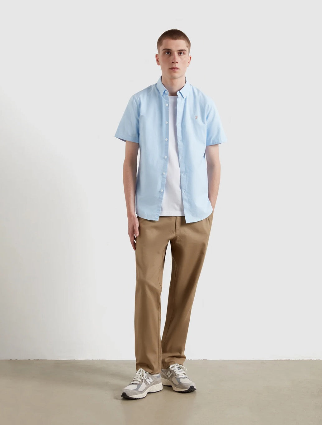 Farah Brewer Short Sleeve Oxford Shirt in Light Blue