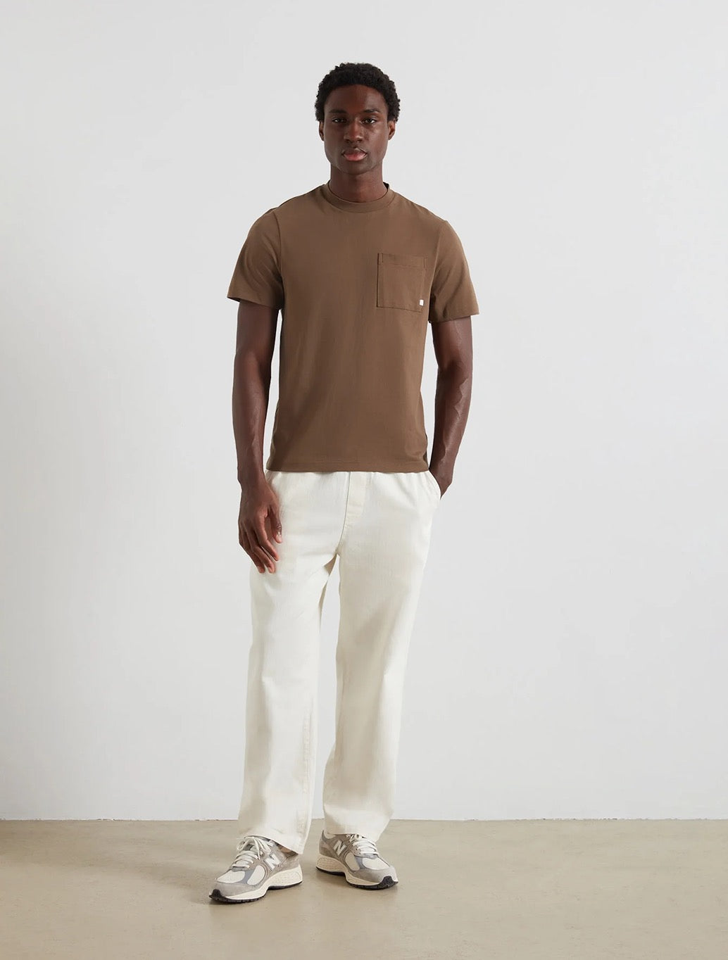 Farah - Stacy Pocket T-Shirt - Brown