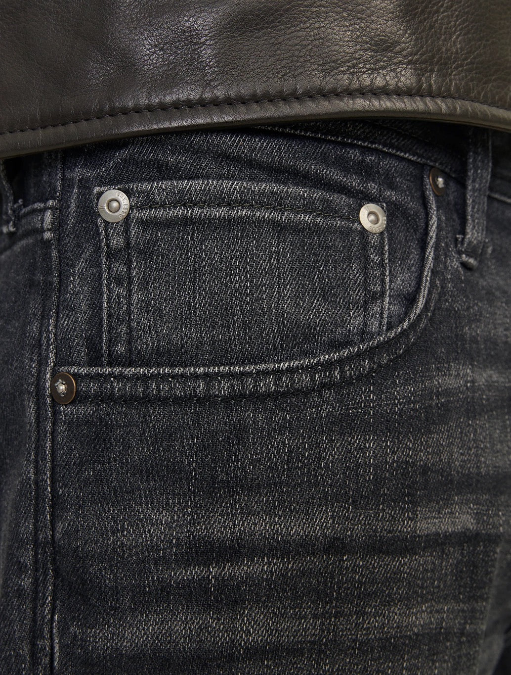 Jack & Jones - Clark Original Regular Fit Jean 578- Denim Black