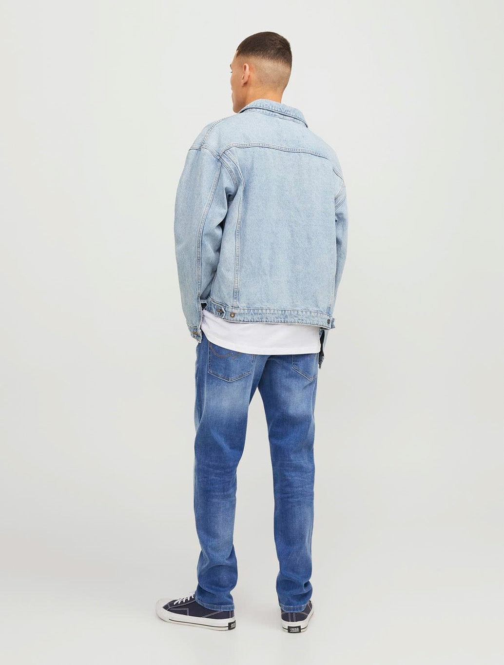 Jack & Jones Mike Original 411 Tapered Fit Jean in Denim Blue