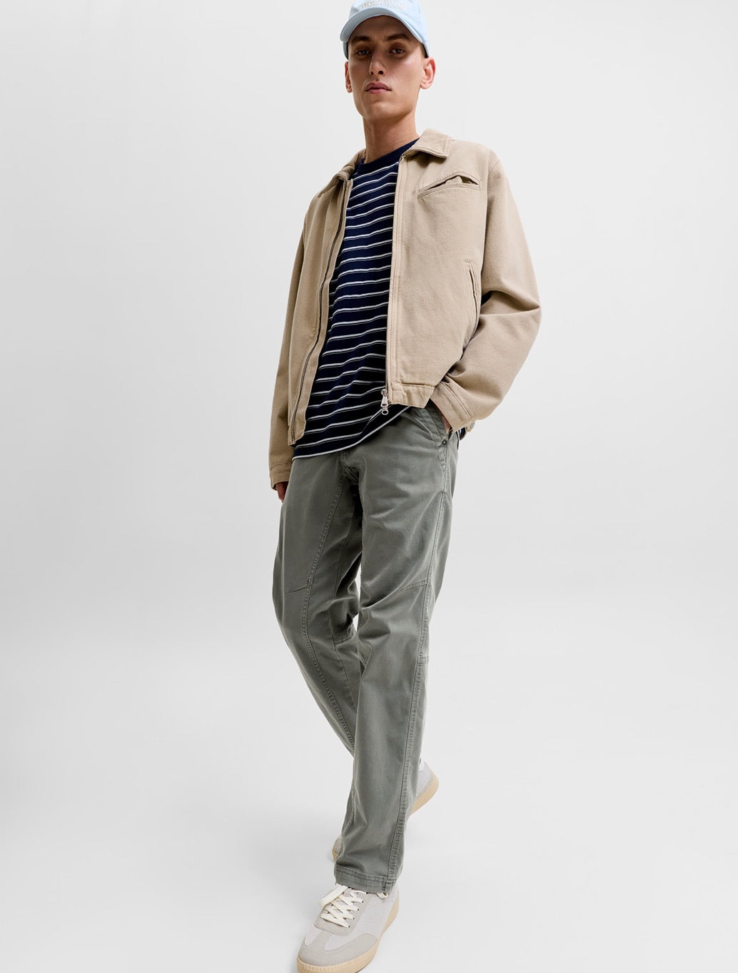 Jack & Jones Relaxed Fit Drawstring Trousers in Light Khaki