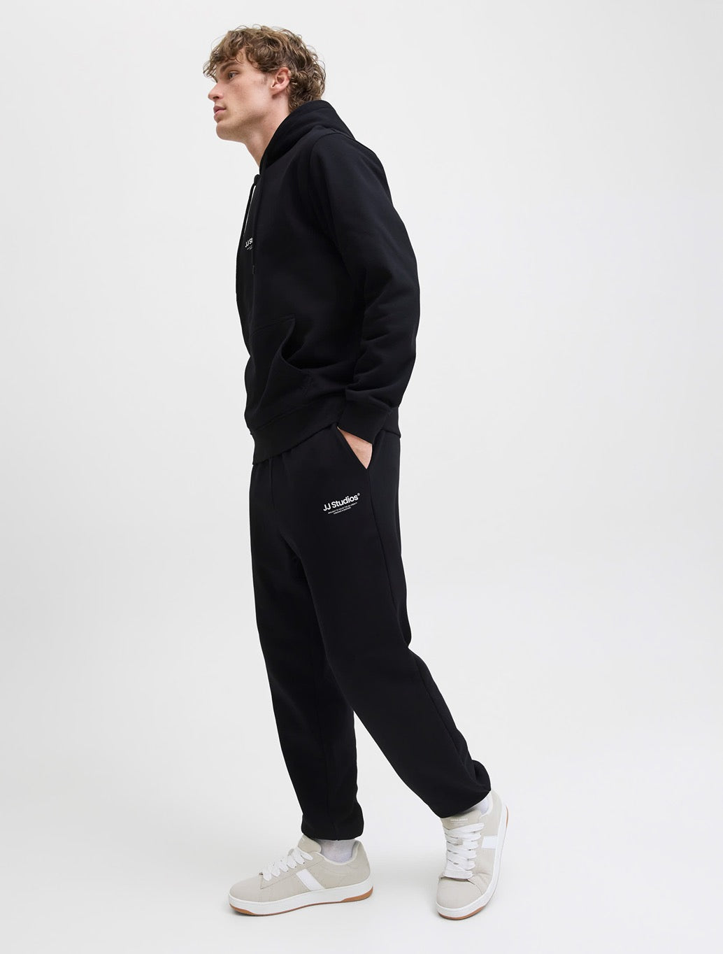 Jack & Jones Relaxed Fit Joggers in Black