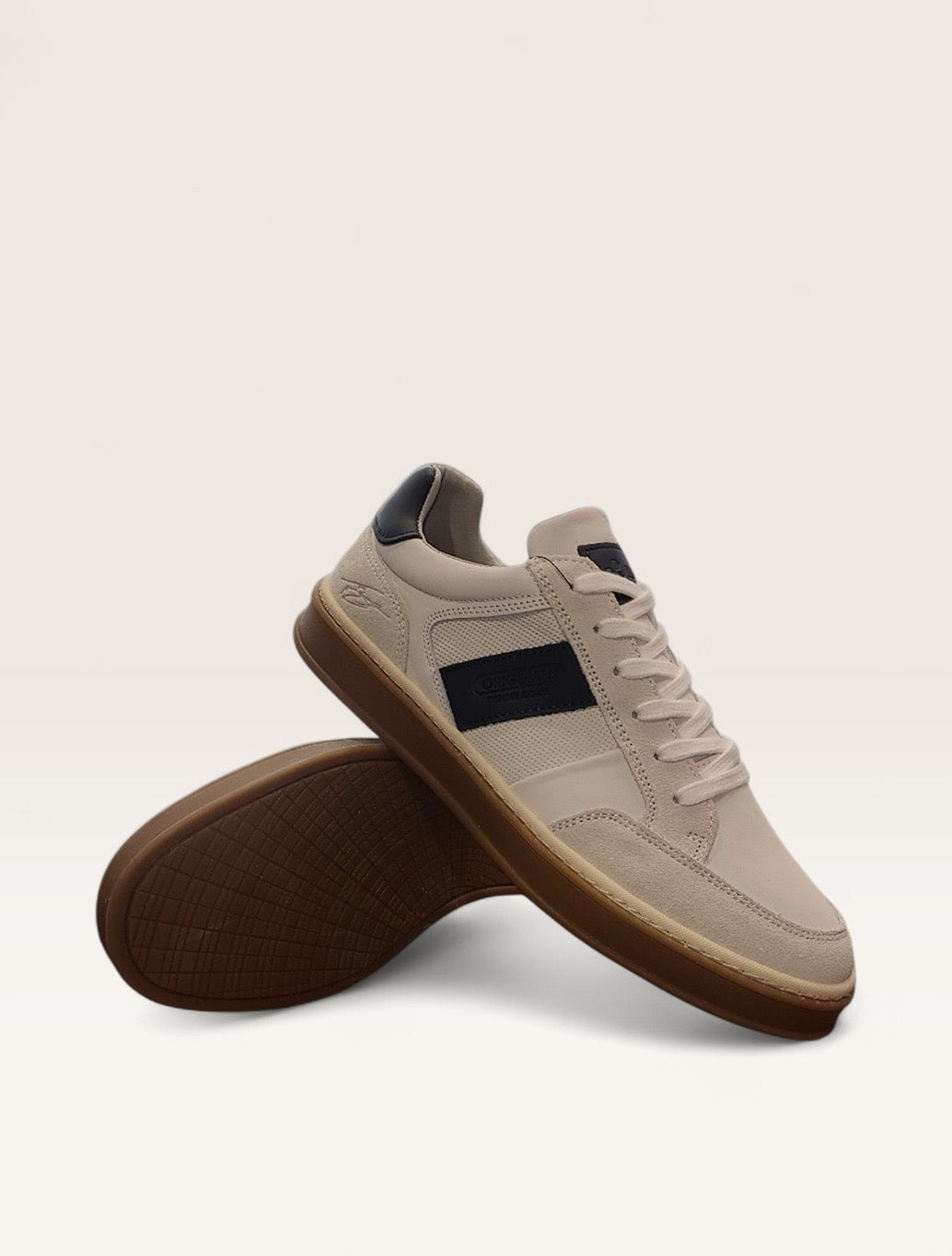 Lloyd & Pryce Pietsch Trainers in Light Beige
