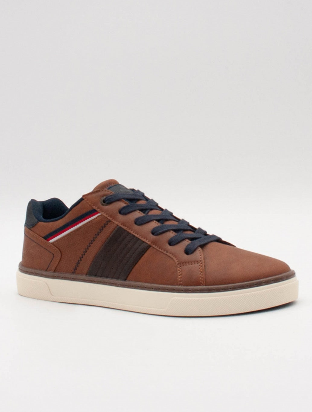 Tommy Bowe Rasaku Casual Trainer in Camel