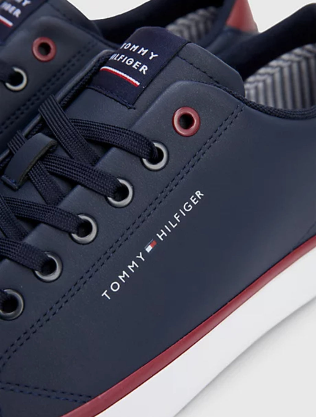 Tommy Hilfiger - Leather Contrast Detail Trainers - Navy