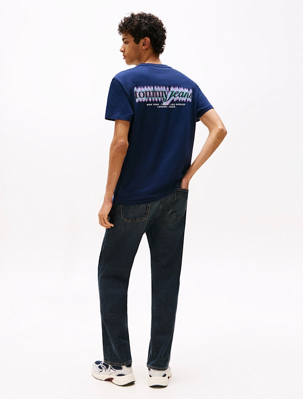 Tommy Jeans - Back Graphic Logo Crew Neck T-Shirt - Navy