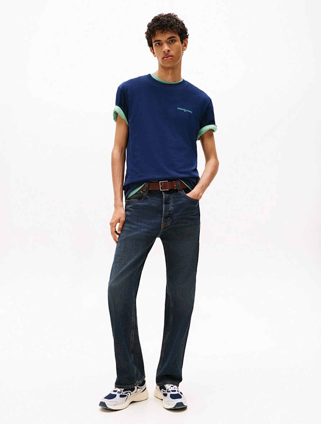 Tommy Jeans - Back Graphic Logo Crew Neck T-Shirt - Navy