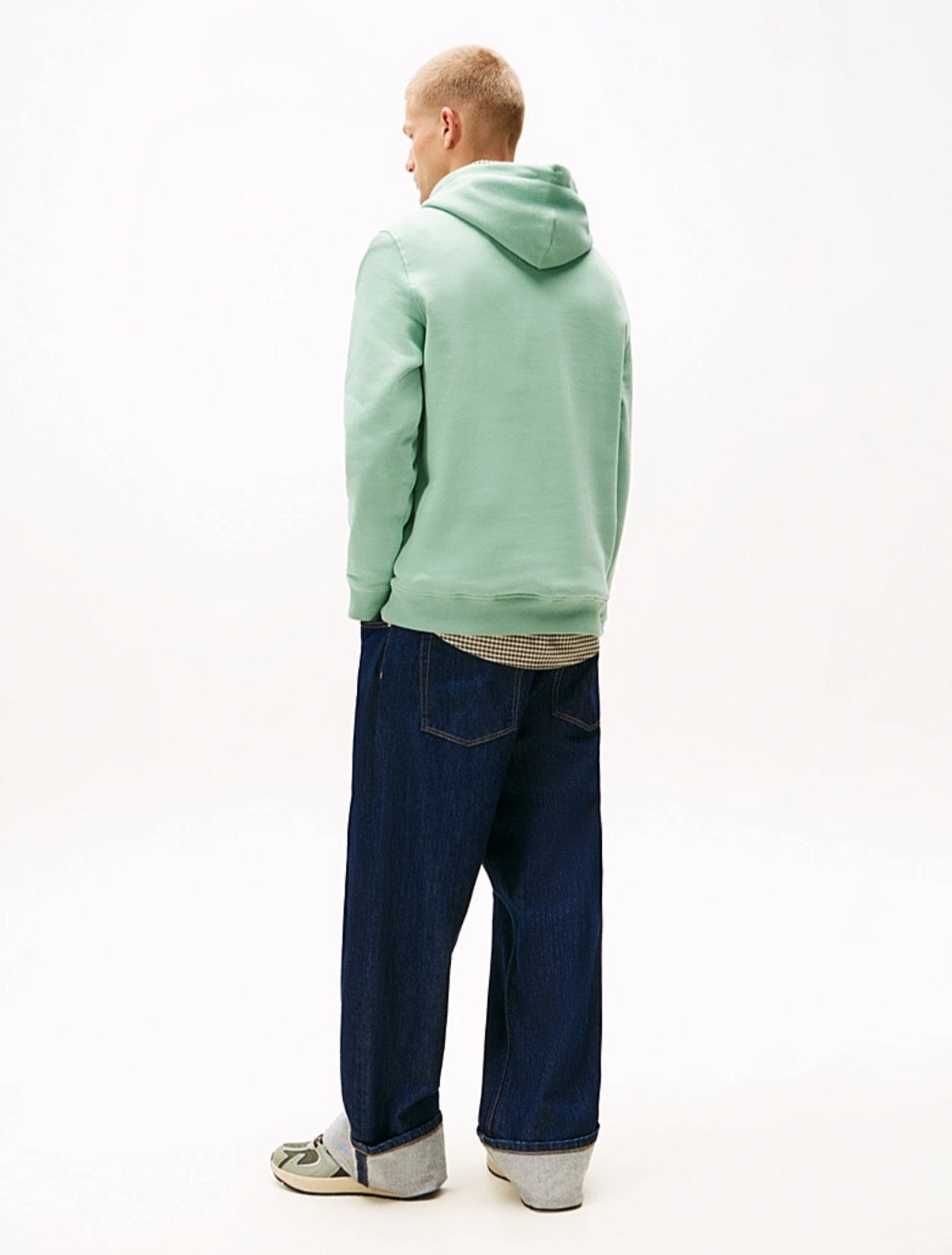 Tommy Jeans - Linear Logo Embroidery Kangaroo Pocket Hoody - Mint Green