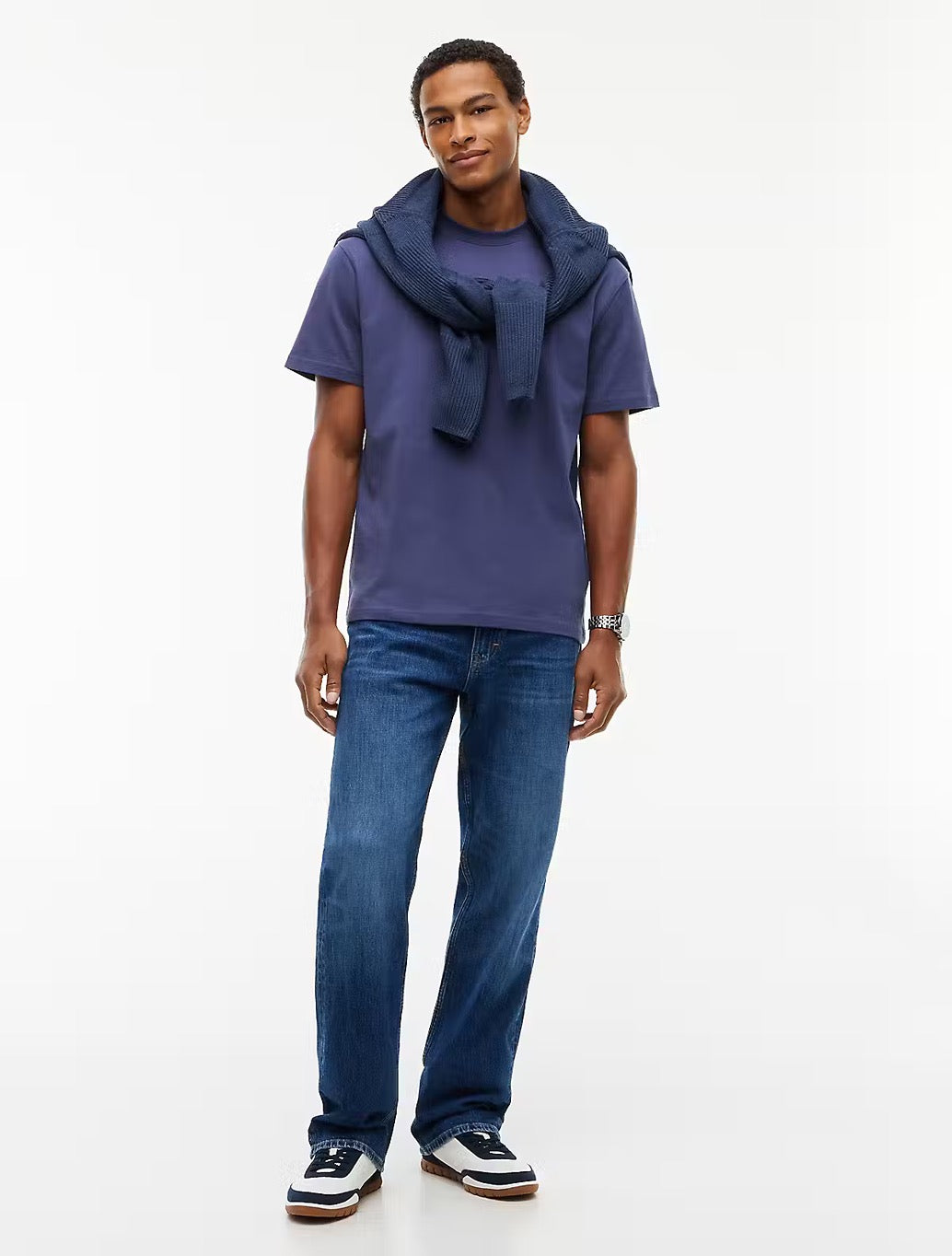 Tommy Jeans Relaxed Flag Logo T-Shirt in Dark Blue