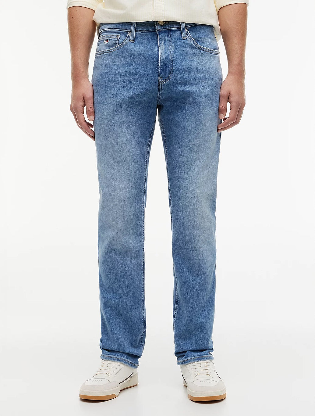 Tommy Jeans Ryan Slim Straight Jeans in Denim Light Blue