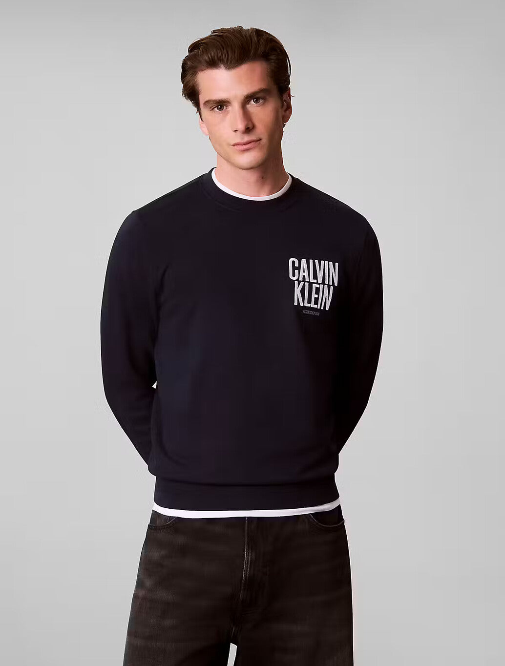 Calvin Klein Bold Logo Crew Neck Sweatshirt in Dark Sapphire
