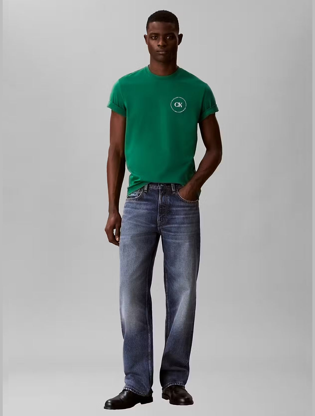 Calvin Klein - Circle Graphic T-Shirt - Green