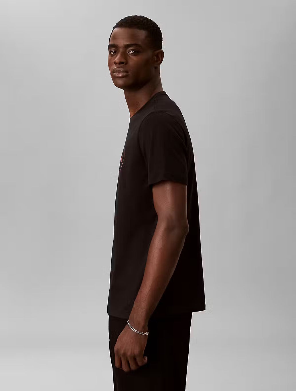 Calvin Klein Circle Graphic T-Shirt in Black