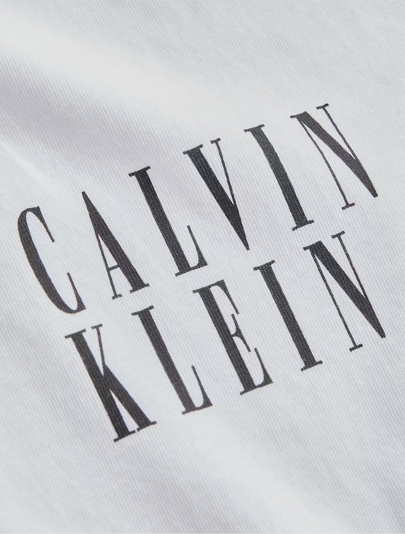 Calvin Klein - Text Box Graphic T-Shirt - White