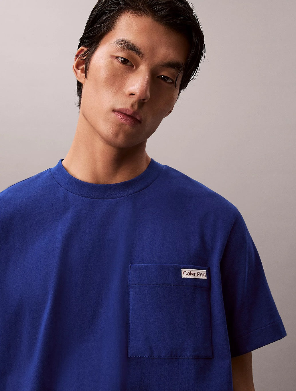 Calvin Klein Pocket Logo T-Shirt in Dark Blue