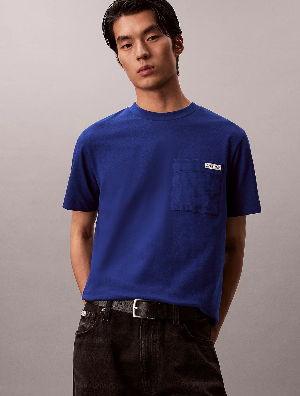 Calvin Klein Pocket Logo T-Shirt in Dark Blue