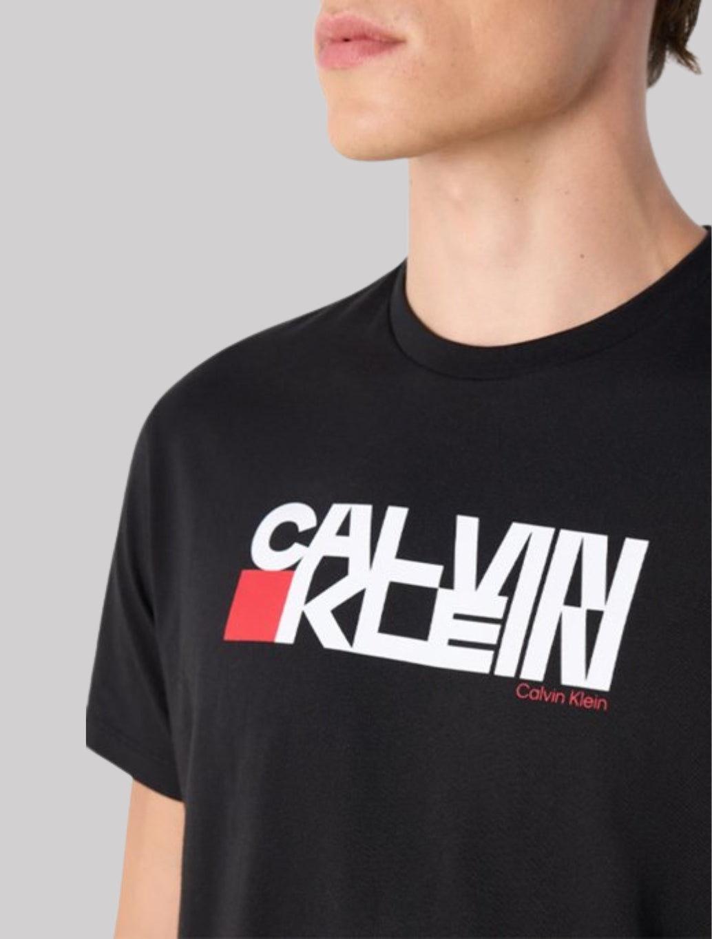 Calvin Klein - Redbox Graphic T-Shirt - Black