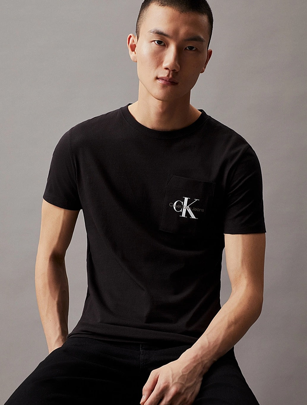 Calvin Klein - Slim Monogram Pocket T-Shirt - Black