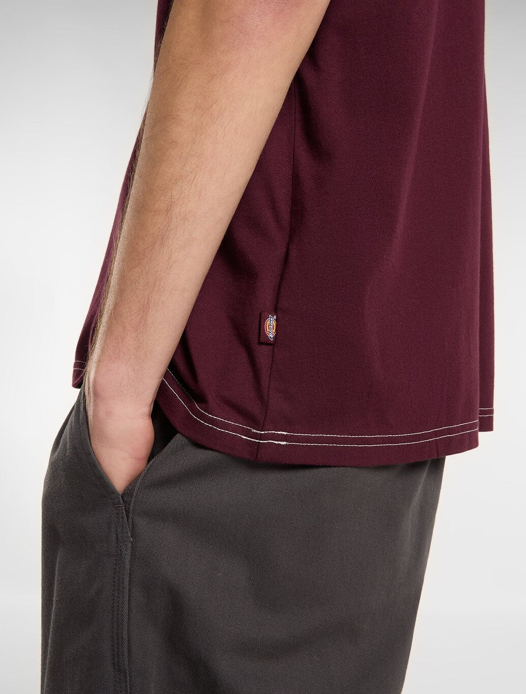 Dickies Cornville Midweight T-Shirt in Maroon