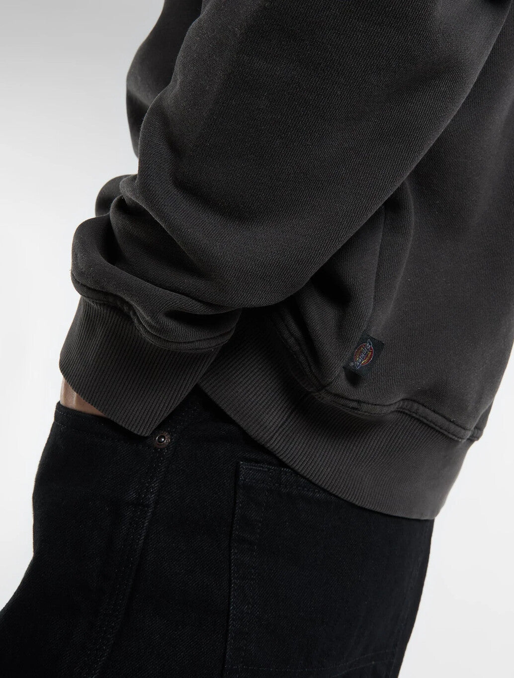 Dickies Cornville Sweatshirt in Black