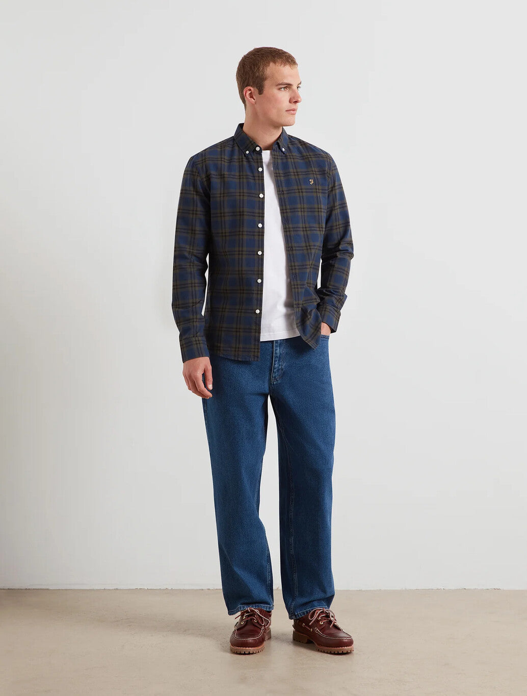 Farah Brewer Slim Fit Check Oxford Shirt in Evergreen