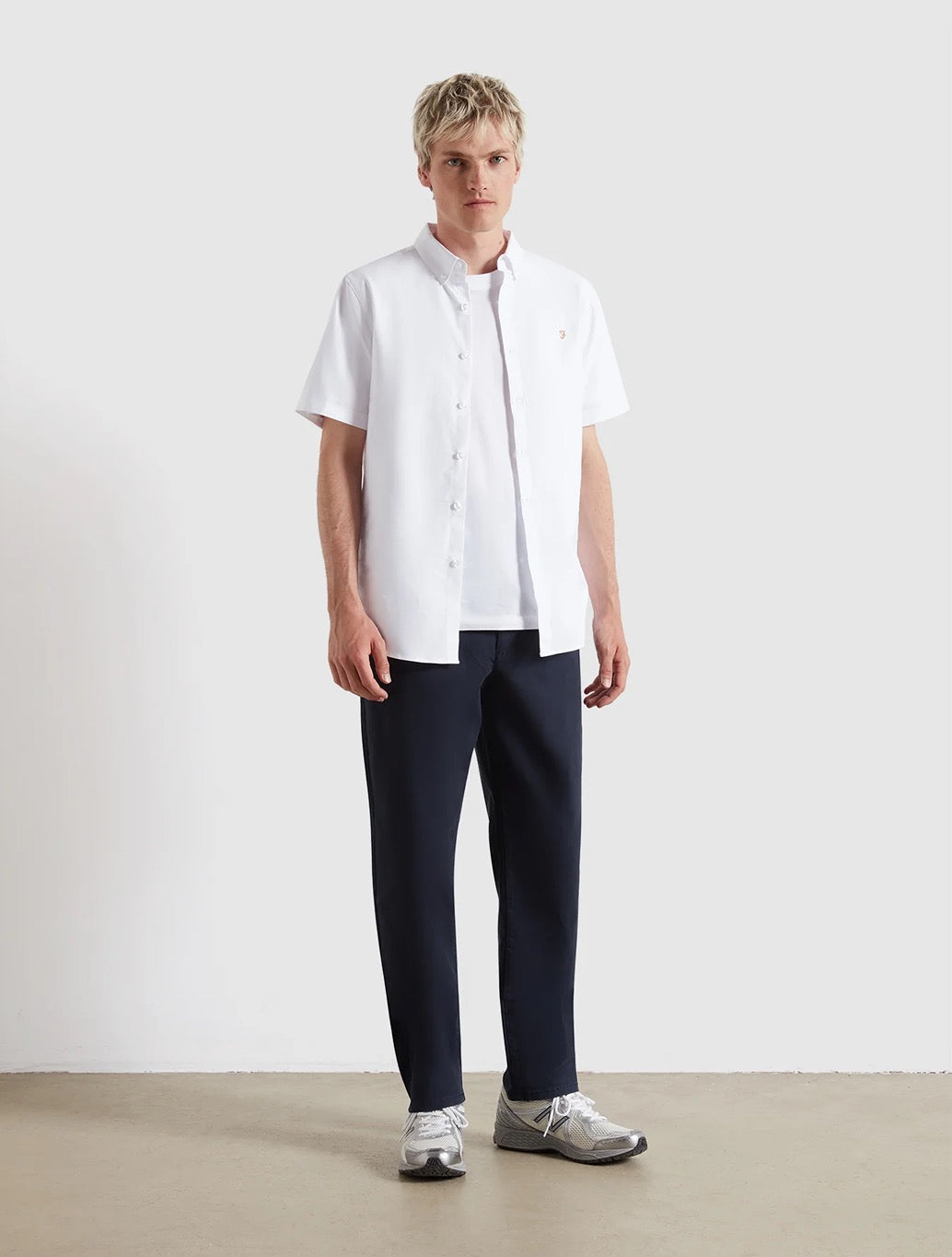Farah Brewer Short Sleeve Oxford Shirt in White