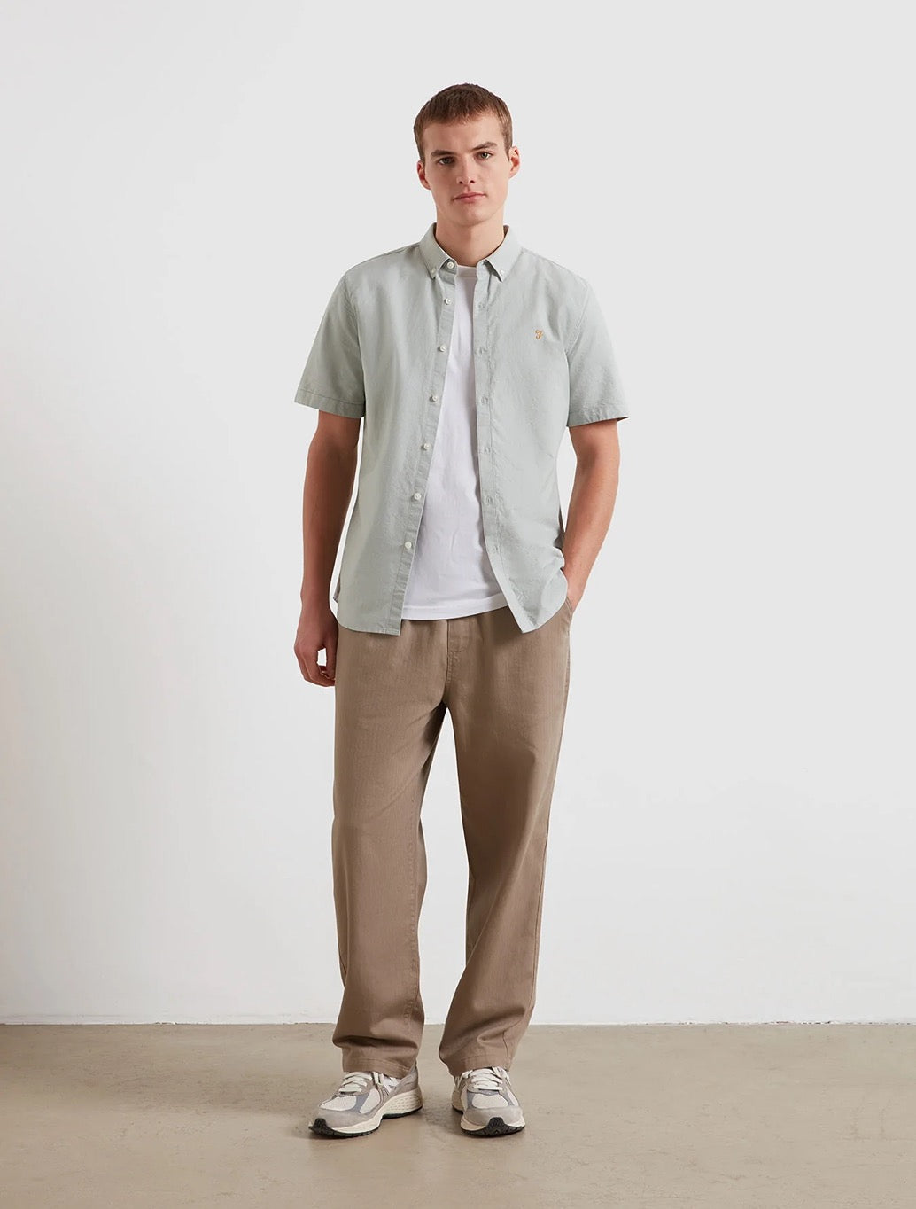 Farah Brewer Short Sleeve Oxford Shirt in Light Green