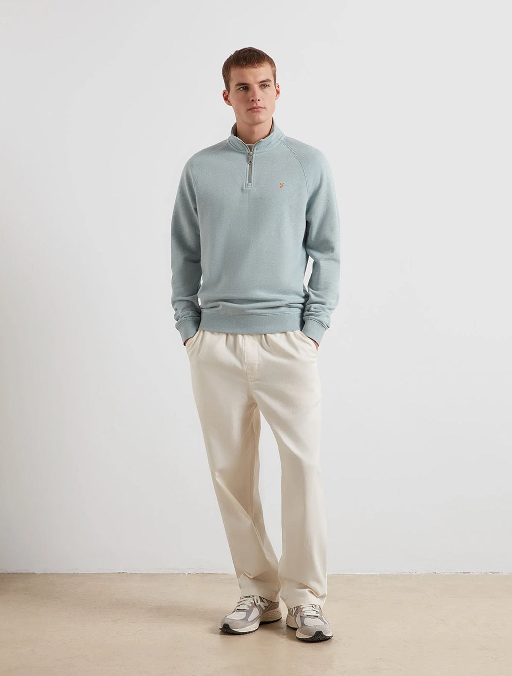 Farah Jim Organic Cotton Quarter Zip Sweatshirt in Light Green