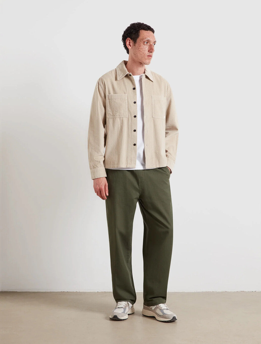 Farah Sawyer Cord Overshirt in Putty