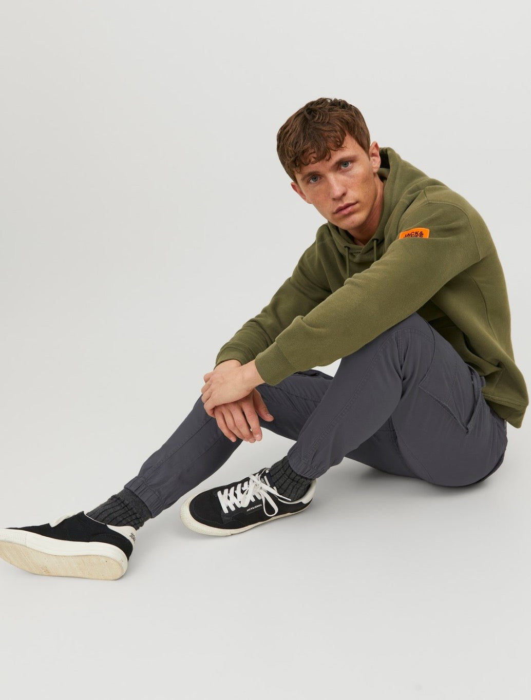 Jack & Jones - Slim Fit Cargo Trousers - Charcoal