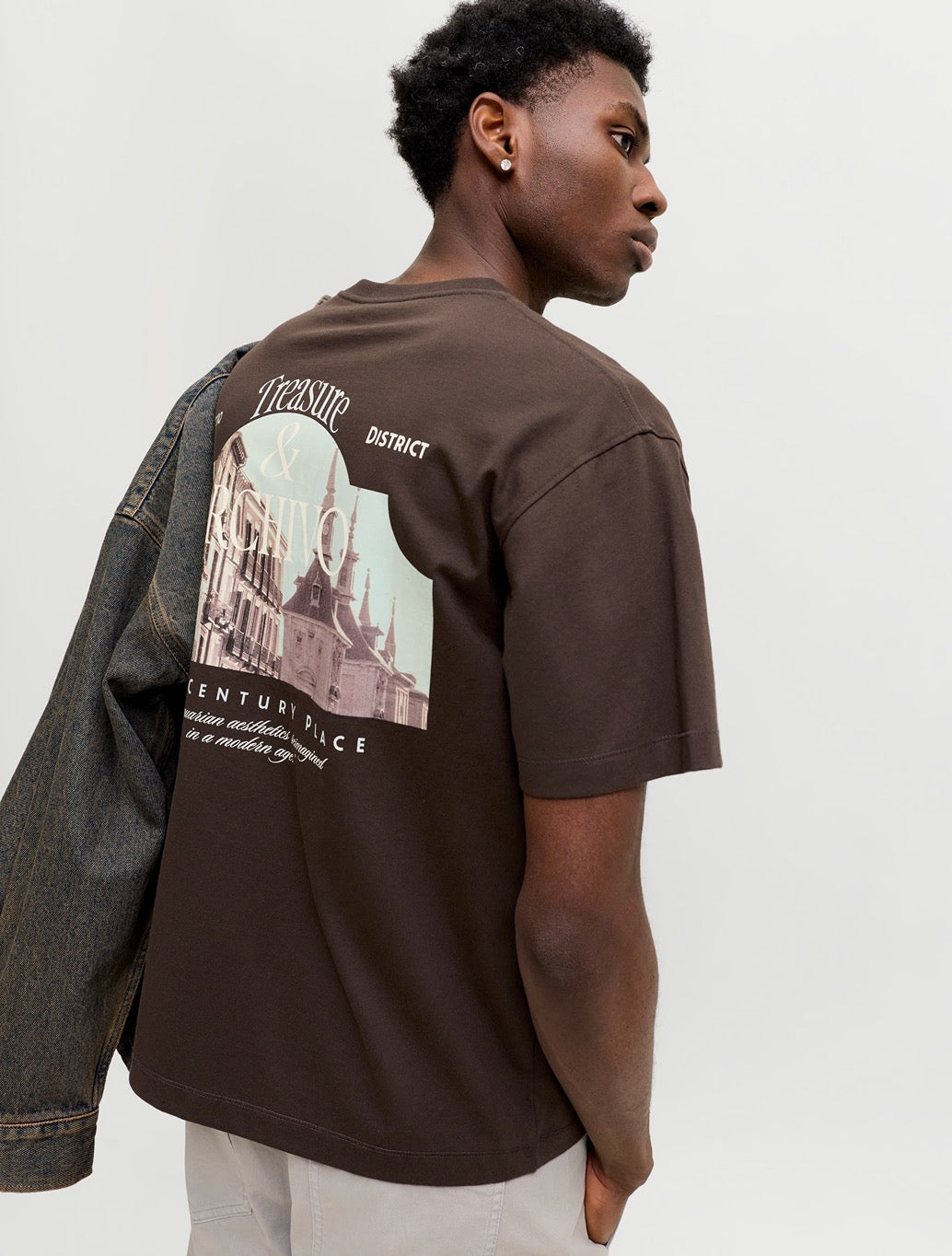 Jack & Jones Alamanco Back Print T-Shirt in Dark Brown