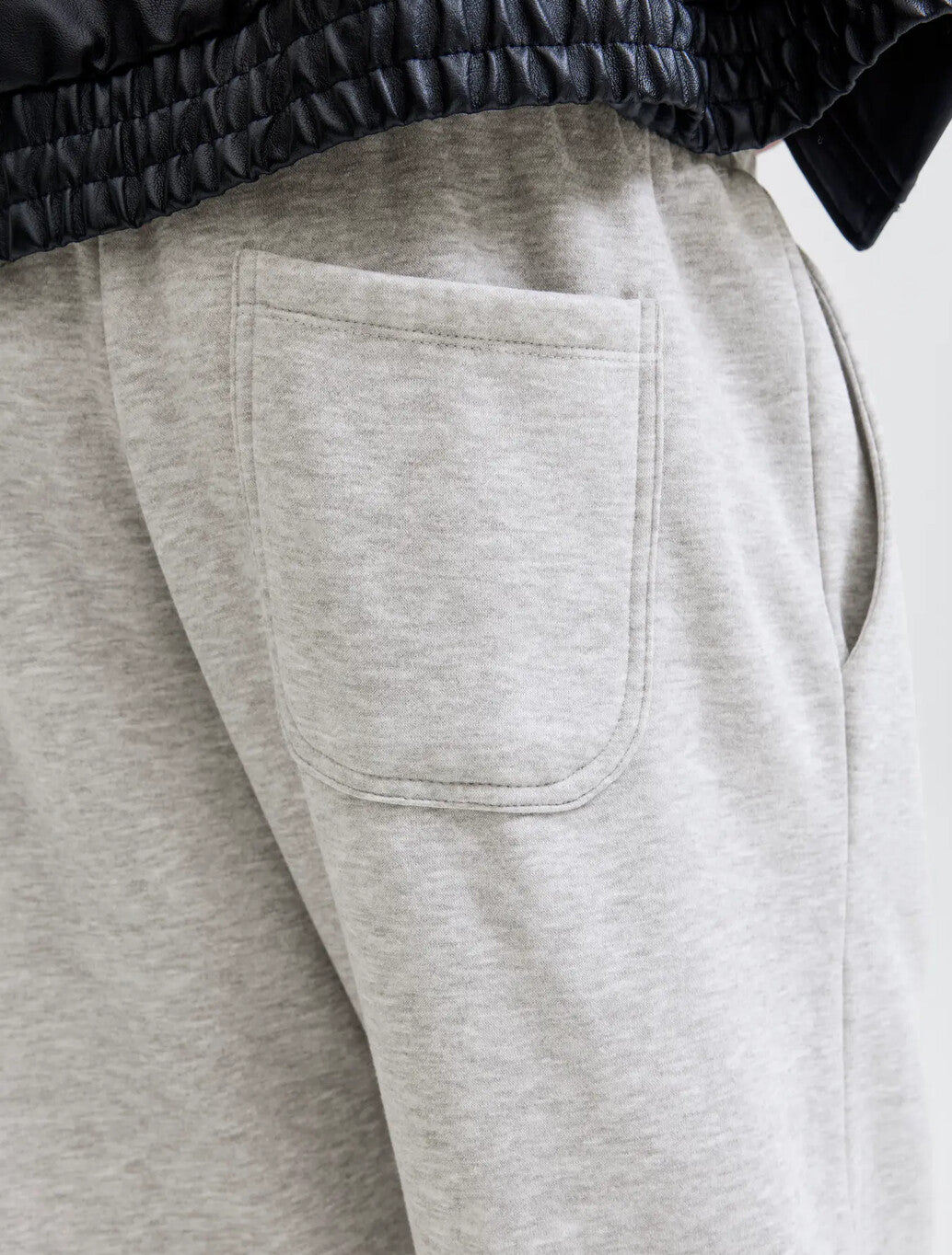 Jack & Jones Bradley Wide Leg Sweatpants in Light Grey Melange