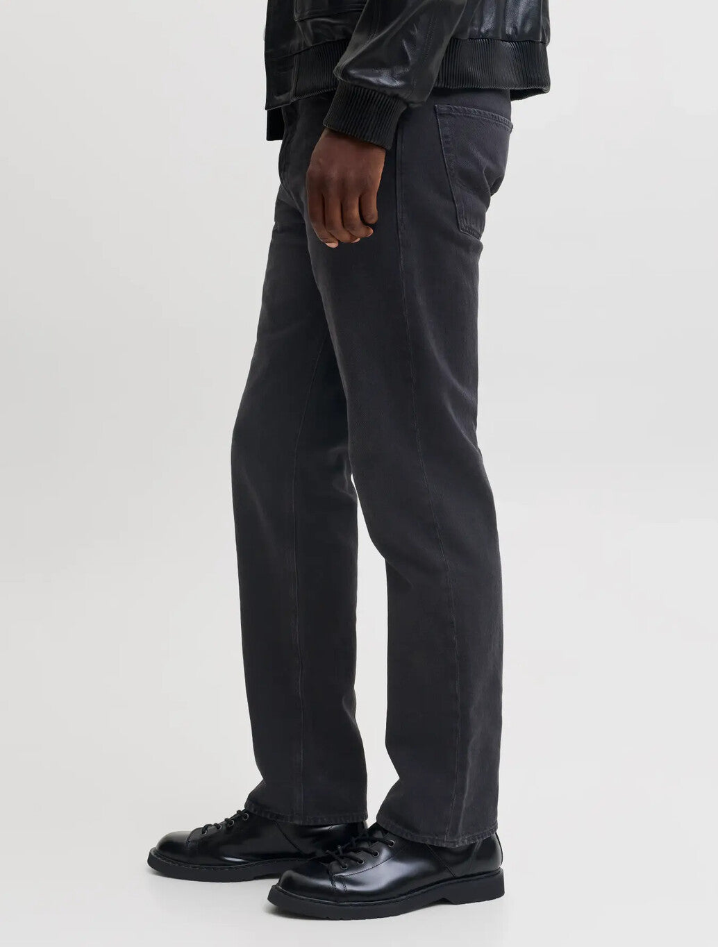 Jack & Jones Chris Relaxed Fit Jean in Denim Black
