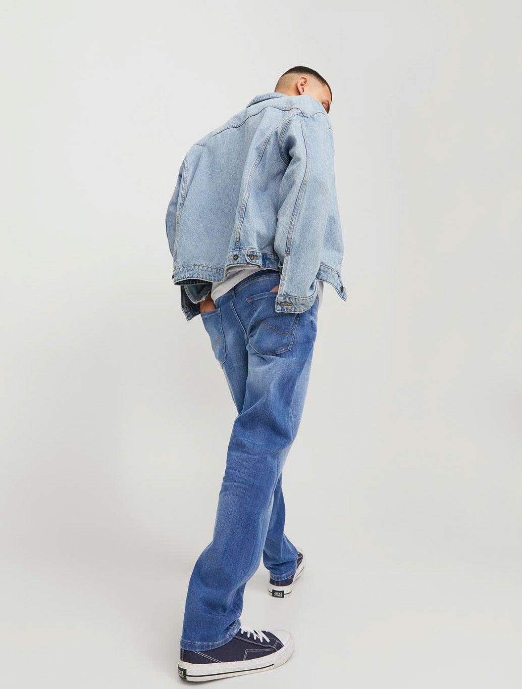 Jack & Jones Mike Original 411 Tapered Fit Jean in Denim Blue
