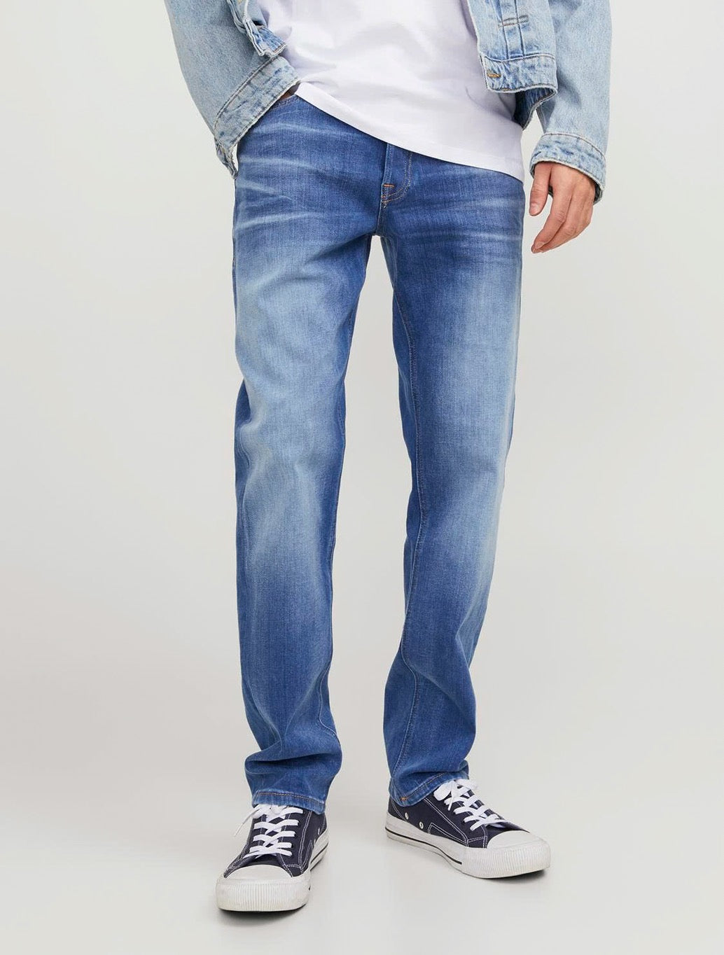 Jack & Jones Mike Original 411 Tapered Fit Jean in Denim Blue