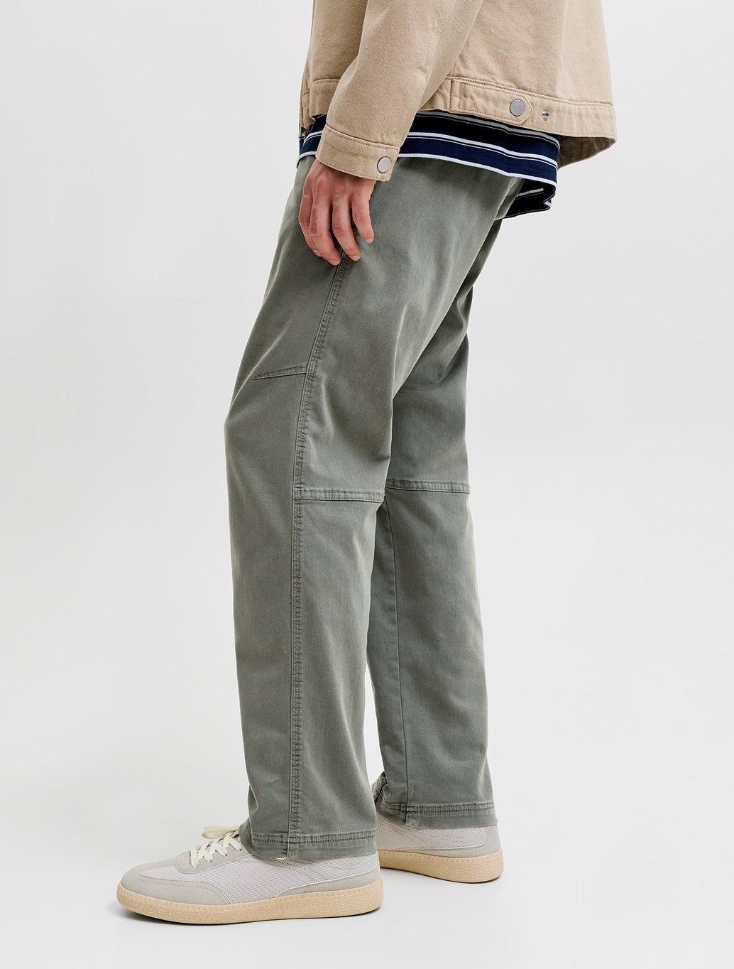 Jack & Jones Relaxed Fit Drawstring Trousers in Light Khaki