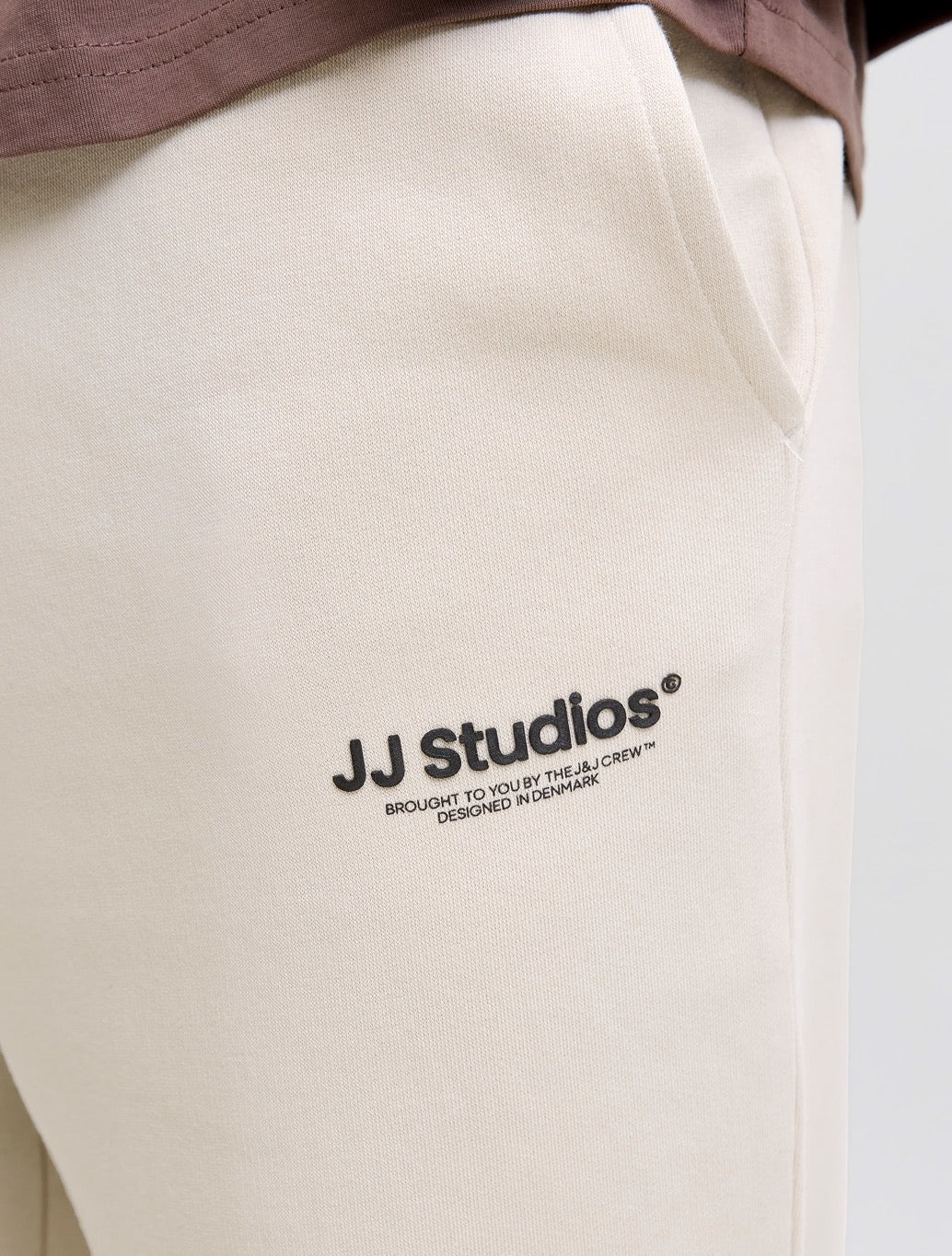 Jack & Jones Relaxed Fit Joggers in Beige