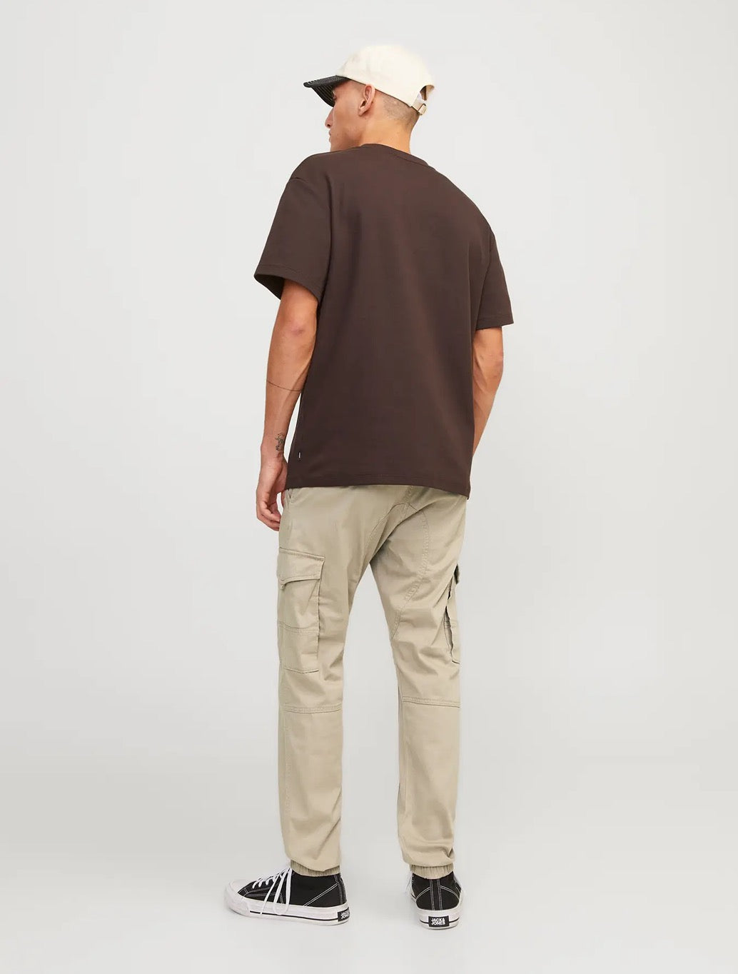 Jack & Jones - Slim Fit Cargo Trousers in Beige