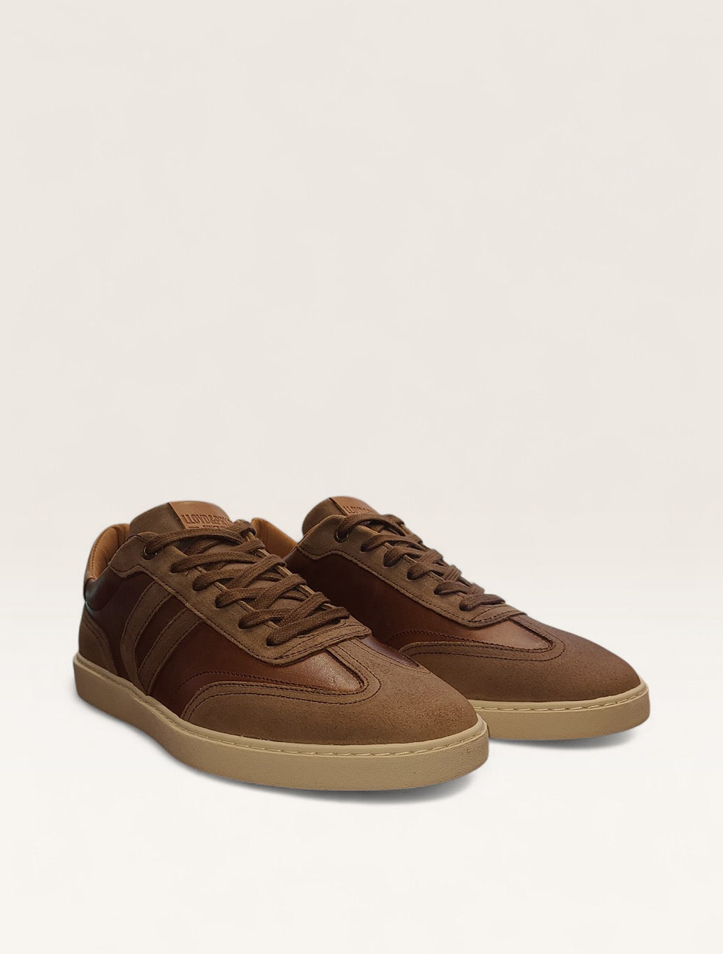 Lloyd & Pryce Tizzano Leather Trainers in Camel