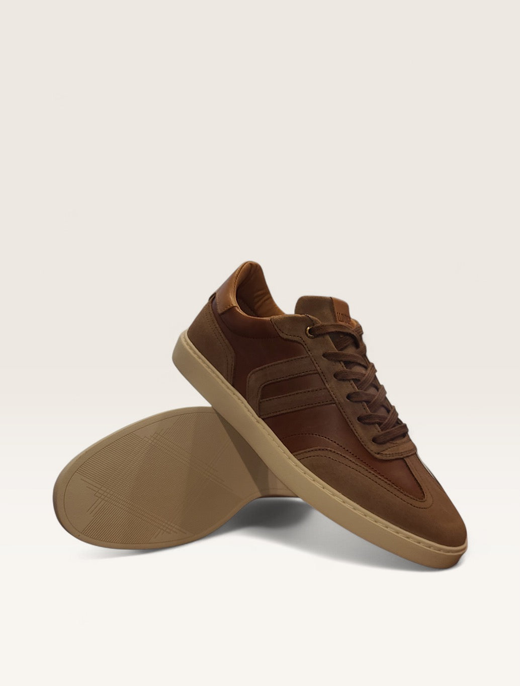 Lloyd & Pryce Tizzano Leather Trainers in Camel