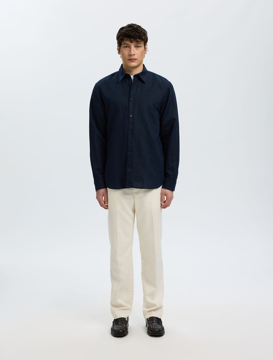 Selected Clay Regular Fit Linen-Blend Shirt in Navy
