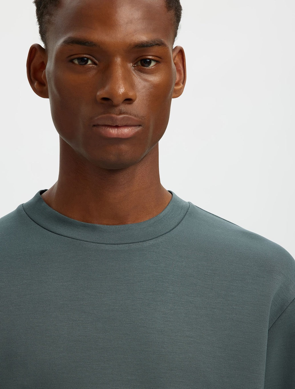 Selected Manuel Viscose Blend Sweatshirt in Light Green
