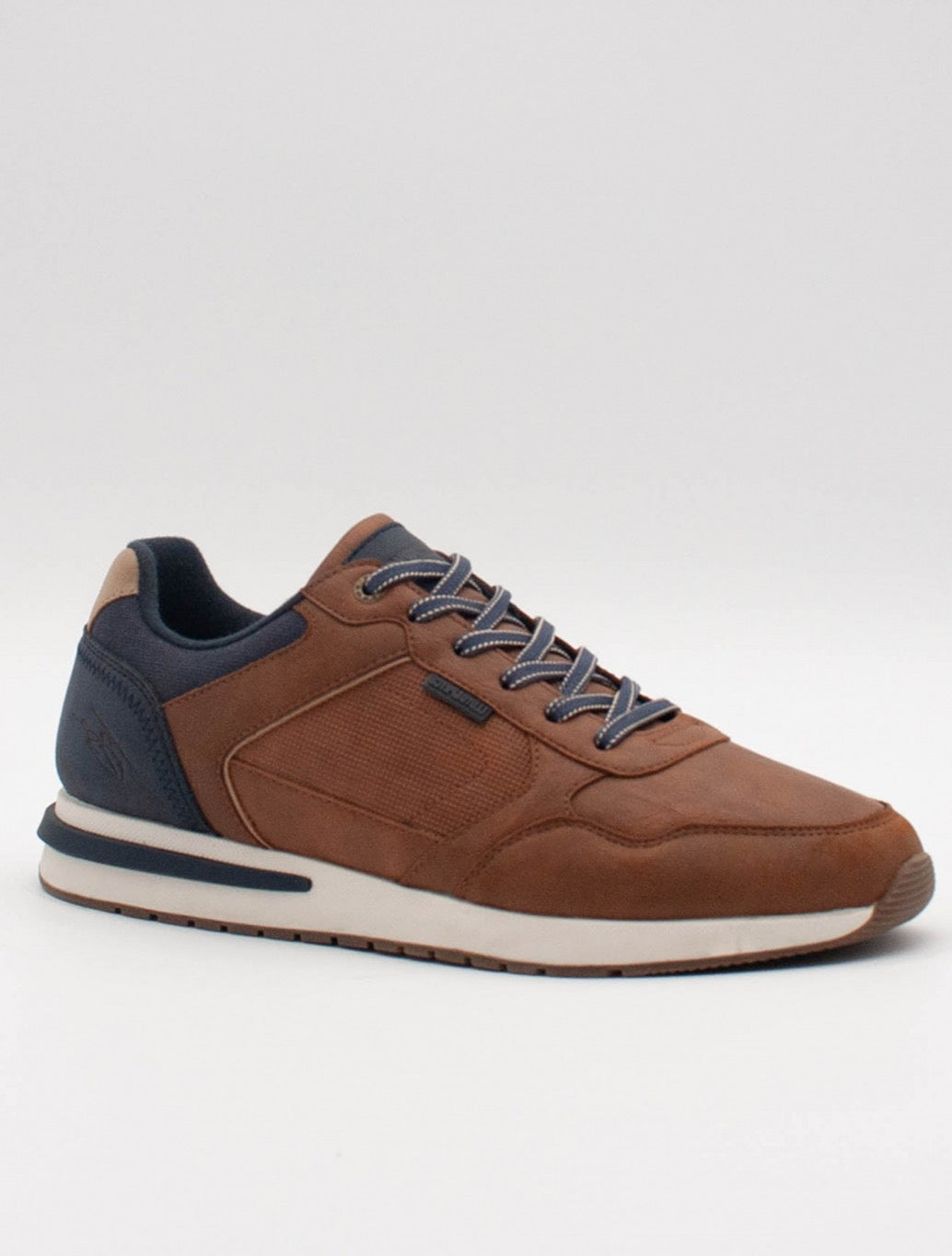 Tommy Bowe Laforga Casual Trainer in Camel
