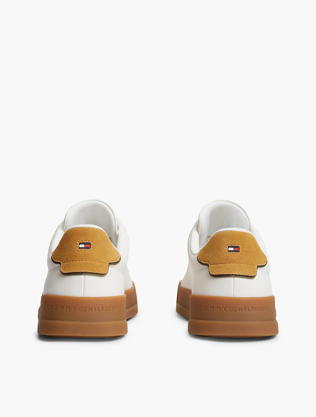 Tommy Hilfiger Leather Logo Court Trainers in Ecru