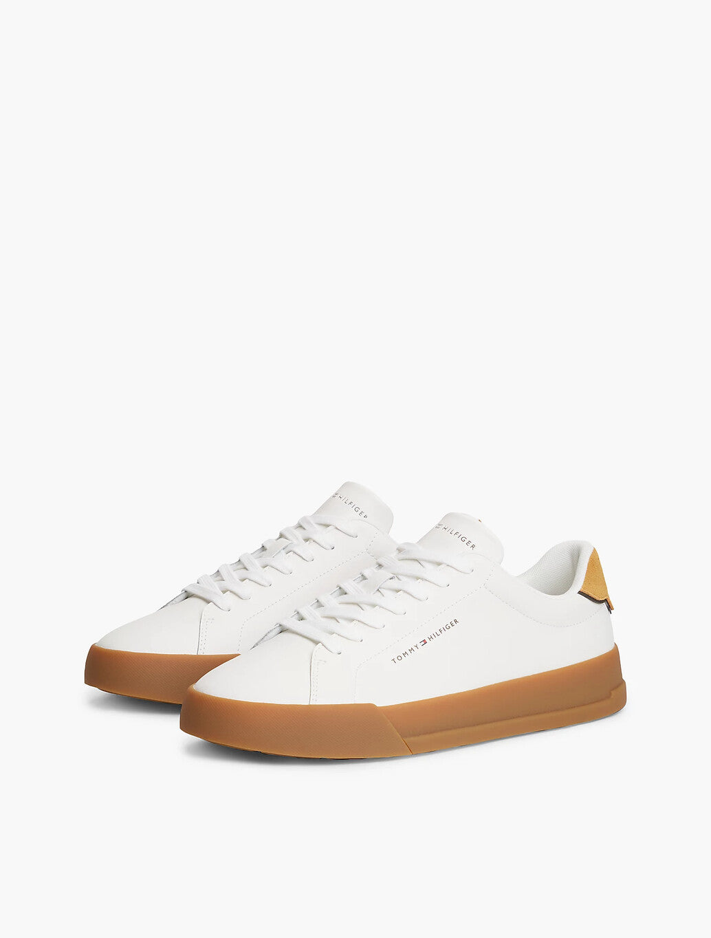 Tommy Hilfiger Leather Logo Court Trainers in Ecru