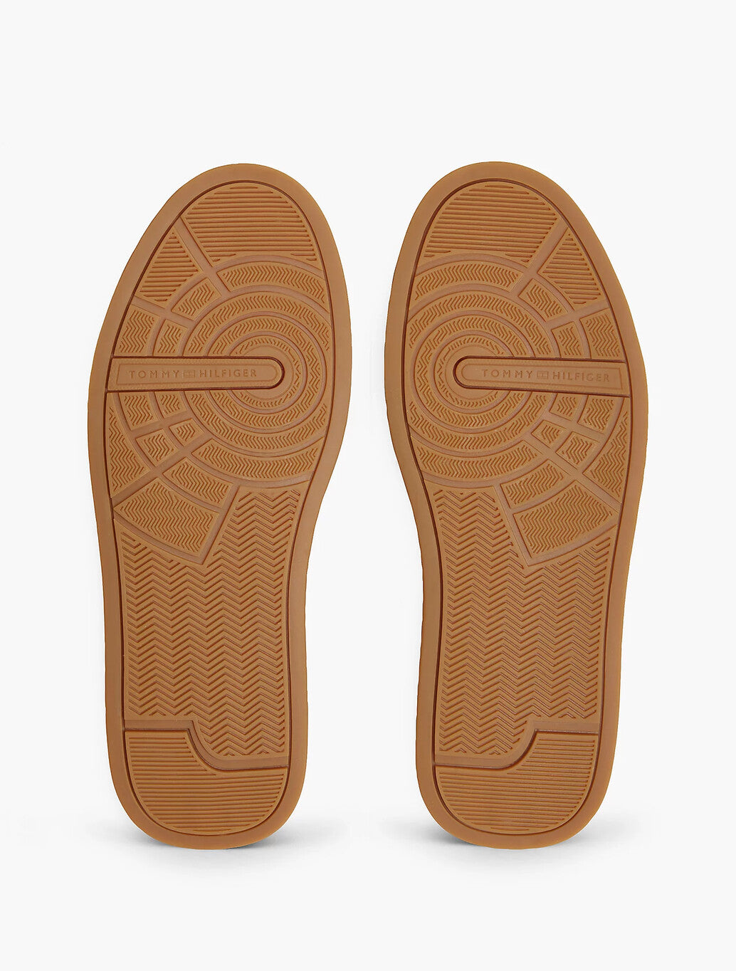 Tommy Hilfiger Leather Logo Court Trainers in Ecru