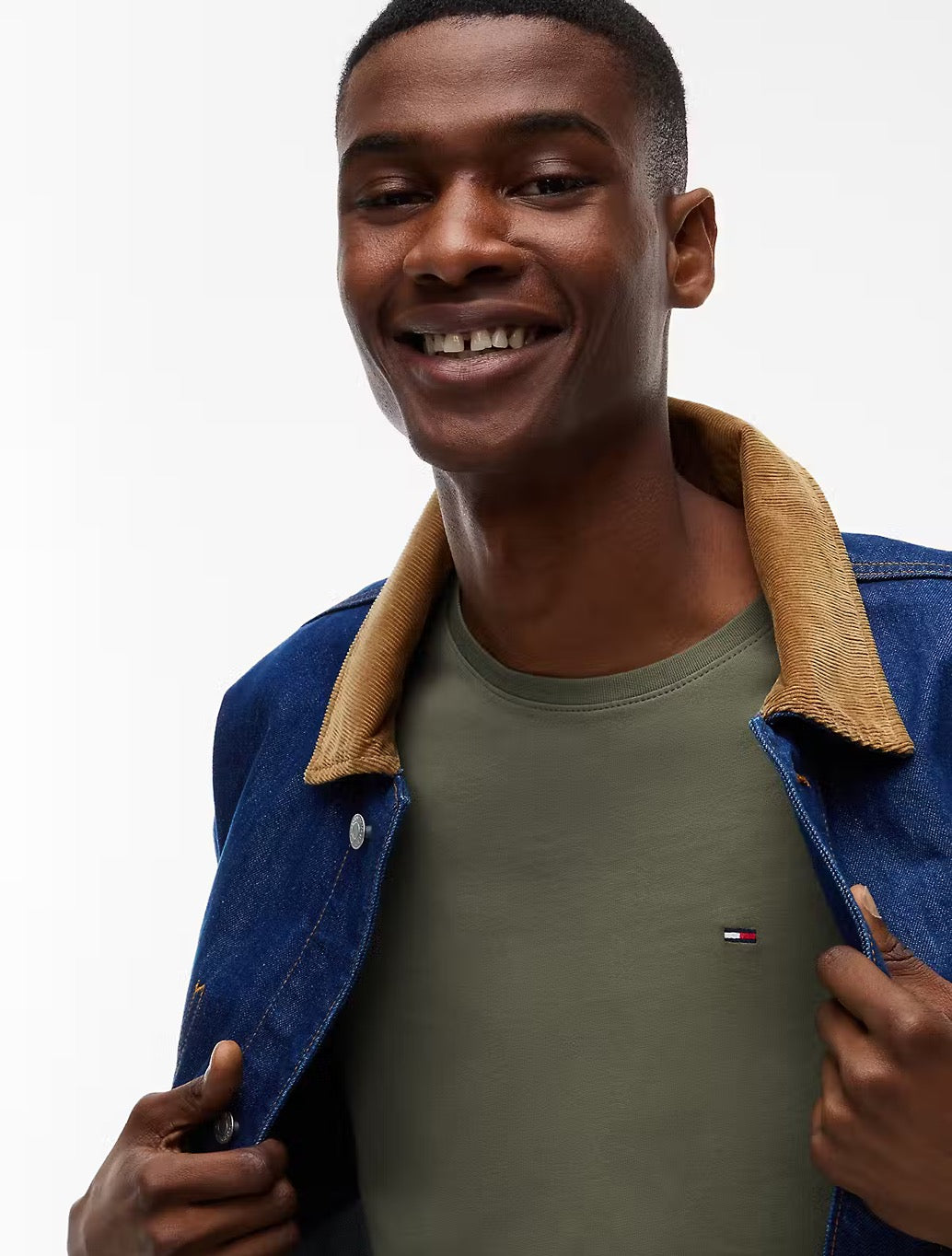 Tommy Jeans Flag Embroidery Extra Slim Jersey T-Shirt in Khaki