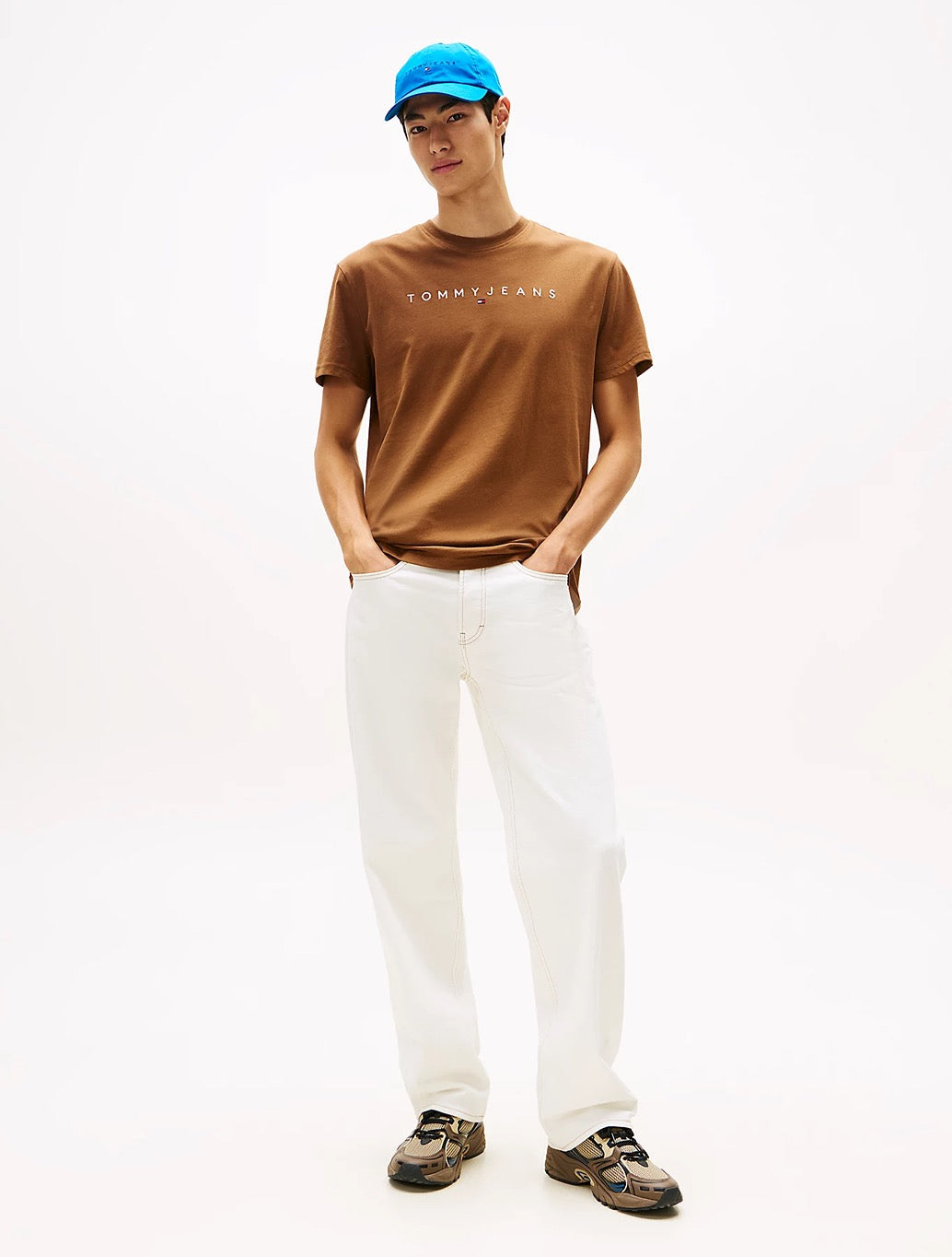 Tommy Jeans - Linear Logo Embroidery T-Shirt - Brown